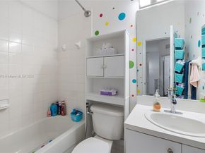1074 NE 41st Pl, Homestead FL 33033