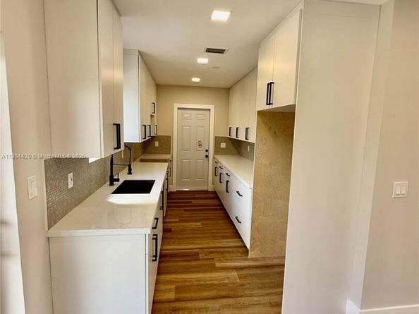 17025 NW 38th Ct, Miami Gardens FL 33055