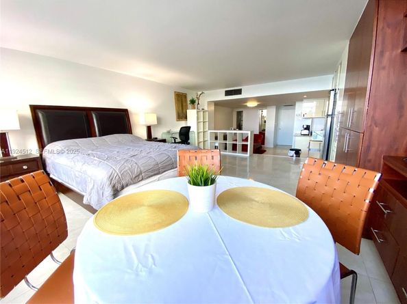 825 Brickell Bay Dr 343, Miami FL 33131