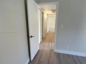 401 Golden Isles Dr 303, Hallandale Beach FL 33009