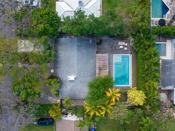 431 NE 52nd Ter, Miami FL 33137