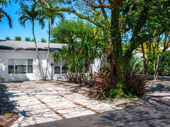 431 NE 52nd Ter, Miami FL 33137