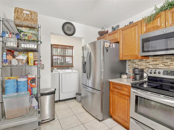 9770 NW 15th St 293, Pembroke Pines FL 33024