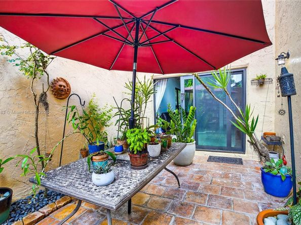 9770 NW 15th St 293, Pembroke Pines FL 33024