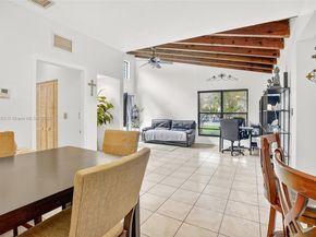 9770 NW 15th St 293, Pembroke Pines FL 33024