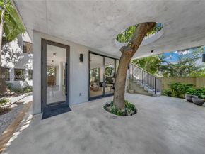 1000 NW 9th Ct, Miami FL 33136