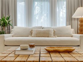 1000 NW 9th Ct, Miami FL 33136