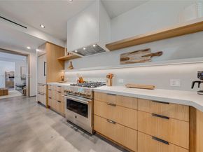 1000 NW 9th Ct, Miami FL 33136