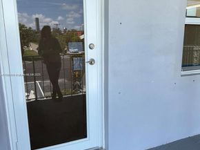 630 Layne Blvd 219, Hallandale Beach FL 33009