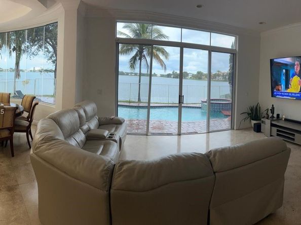 16859 SW 16th St, Pembroke Pines FL 33027