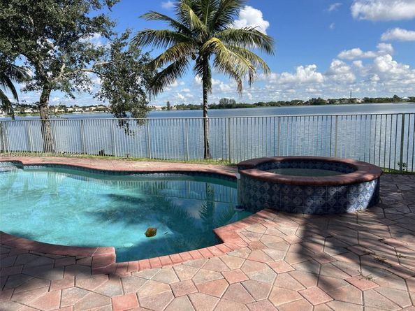16859 SW 16th St, Pembroke Pines FL 33027