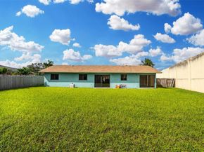 722 NW 170th St, Miami Gardens FL 33169
