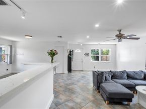 681 NE 34th St, Oakland Park FL 33334