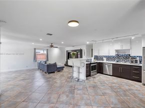 681 NE 34th St, Oakland Park FL 33334