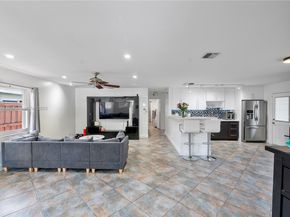 681 NE 34th St, Oakland Park FL 33334