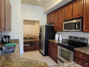 3001 NE 185th St 428, Aventura FL 33180