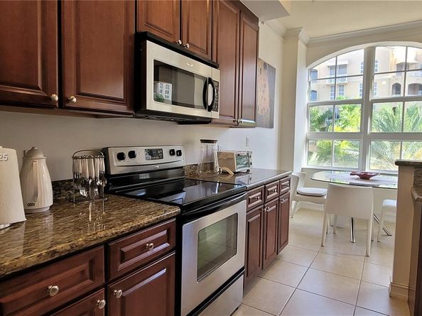 3001 NE 185th St 428, Aventura FL 33180