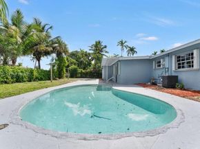 3841 NW 7th Pl, Lauderhill FL 33311