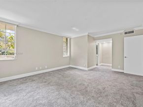 823 Cypress Blvd 204, Pompano Beach FL 33069