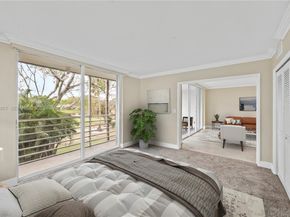 823 Cypress Blvd 204, Pompano Beach FL 33069