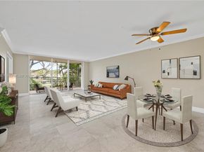 823 Cypress Blvd 204, Pompano Beach FL 33069