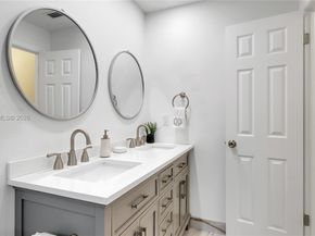 1621 NW 85th Way, Plantation FL 33322