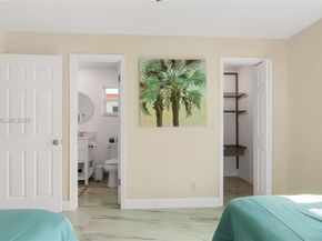1621 NW 85th Way, Plantation FL 33322