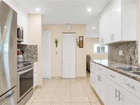 1621 NW 85th Way, Plantation FL 33322