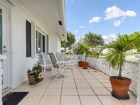 1621 NW 85th Way, Plantation FL 33322