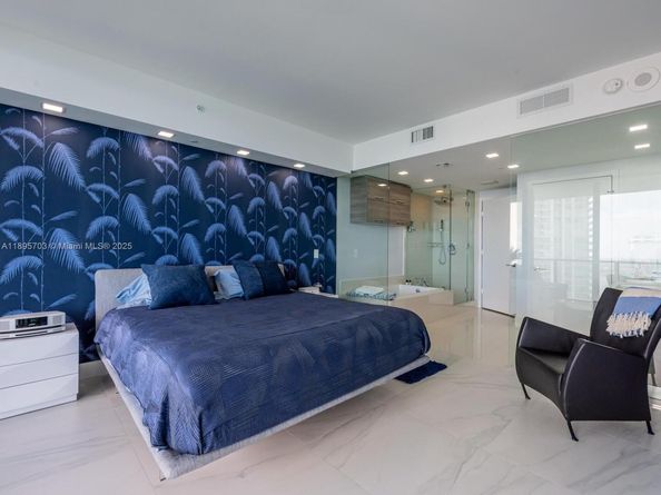 650 NE 32 3302, Miami FL 33137
