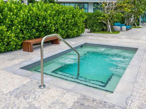 650 NE 32 3302, Miami FL 33137
