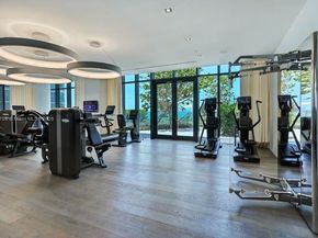 650 NE 32 3302, Miami FL 33137