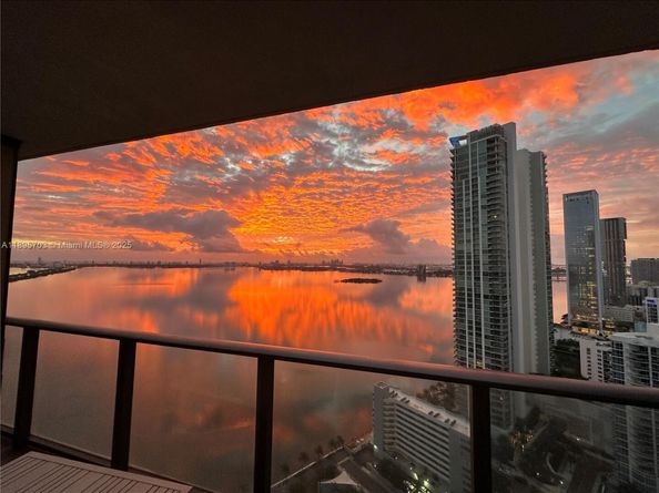 650 NE 32 3302, Miami FL 33137