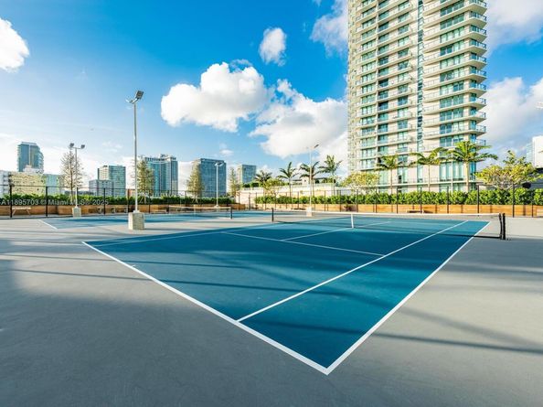 650 NE 32 3302, Miami FL 33137