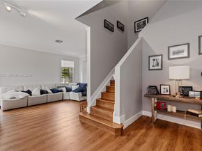 1095 Chenille Cir, Weston FL 33327