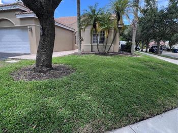 1371 Bayview Cir
