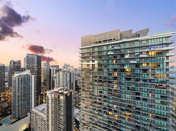 60 SW 13th St 4606, Miami FL 33130