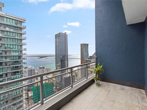 60 SW 13th St 4606, Miami FL 33130