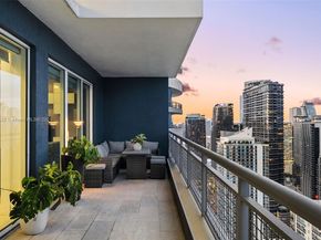 60 SW 13th St 4606, Miami FL 33130