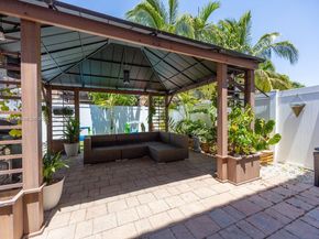 3427 W 89th Ter, Hialeah FL 33018