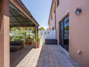 3427 W 89th Ter, Hialeah FL 33018