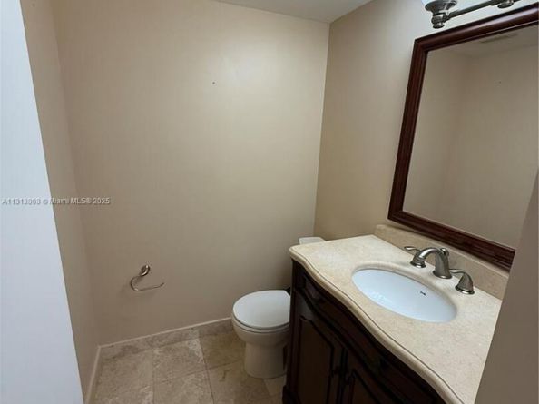 13300 SW 1st St 109O, Pembroke Pines FL 33027