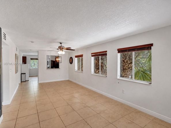 6235 SW 47th Mnr 204, Davie FL 33314