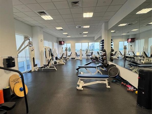 6365 Collins Ave 805, Miami Beach FL 33141