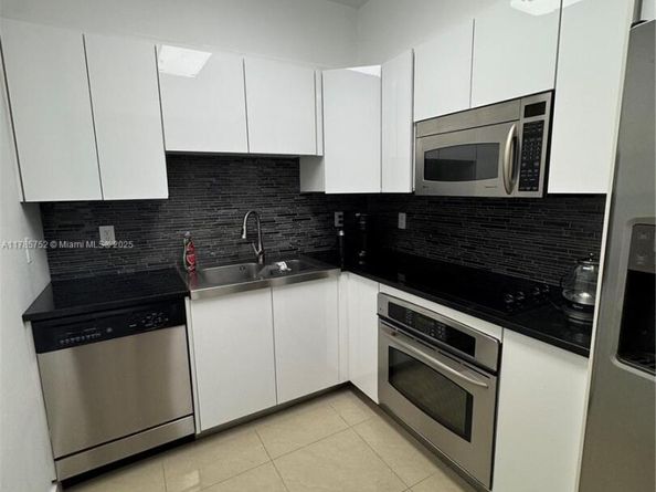 6365 Collins Ave 805, Miami Beach FL 33141