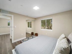 2320 Garfield St, Hollywood FL 33020