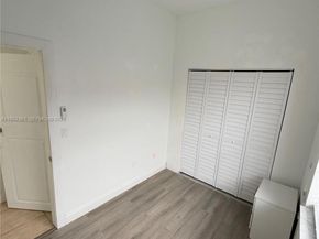 12202 SW 216th St, Miami FL 33170