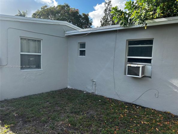 805 NW 12th Ave, Fort Lauderdale FL 33311