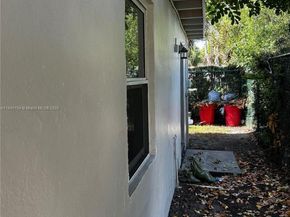 805 NW 12th Ave, Fort Lauderdale FL 33311