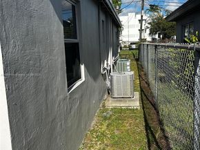 805 NW 12th Ave, Fort Lauderdale FL 33311